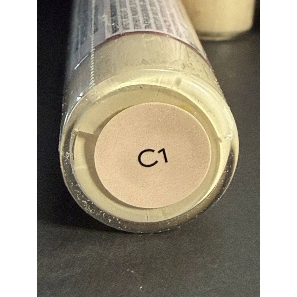 Revolution Conceal & Hydrate Concealer C1 – 3‑Pack Hydrating Full Coverage